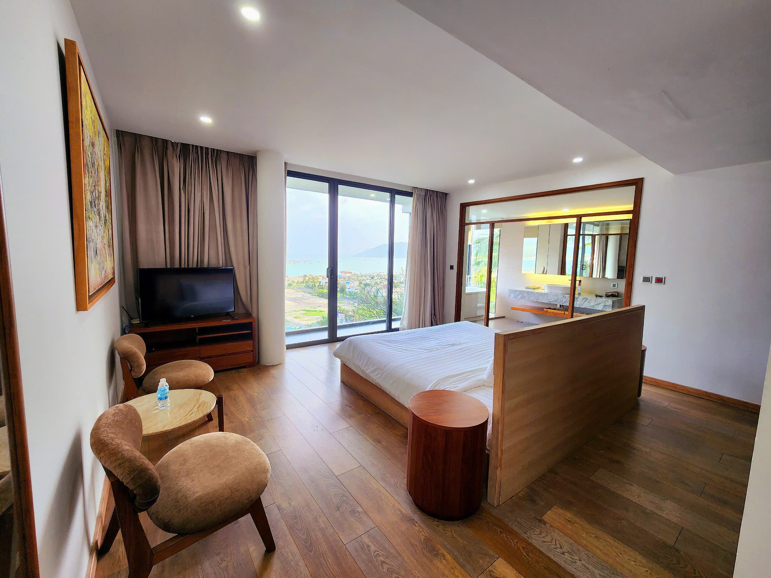 Center · Tran Phu 10 photo