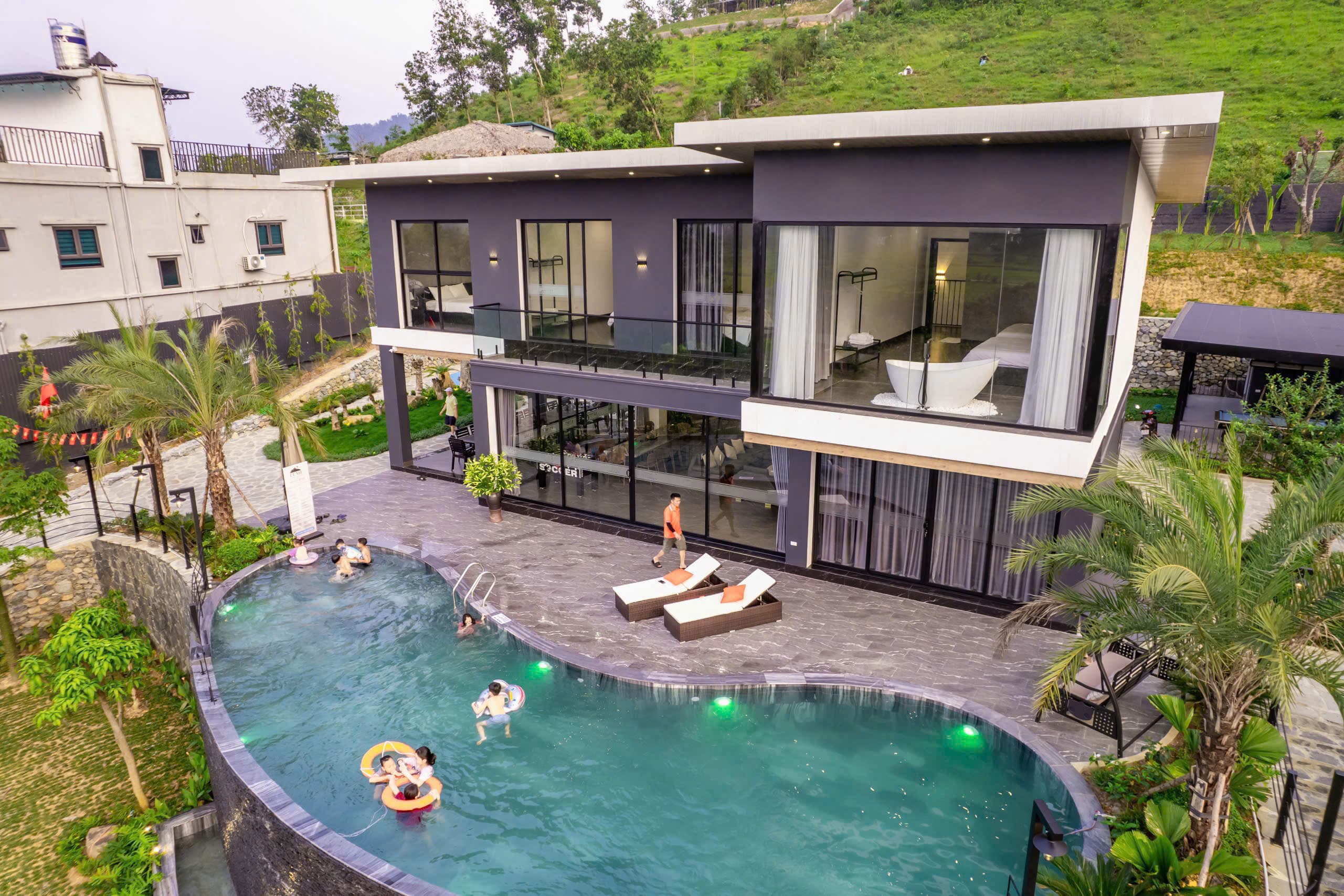🏡 루미 바비 풀빌라 월세 매물 사진 1