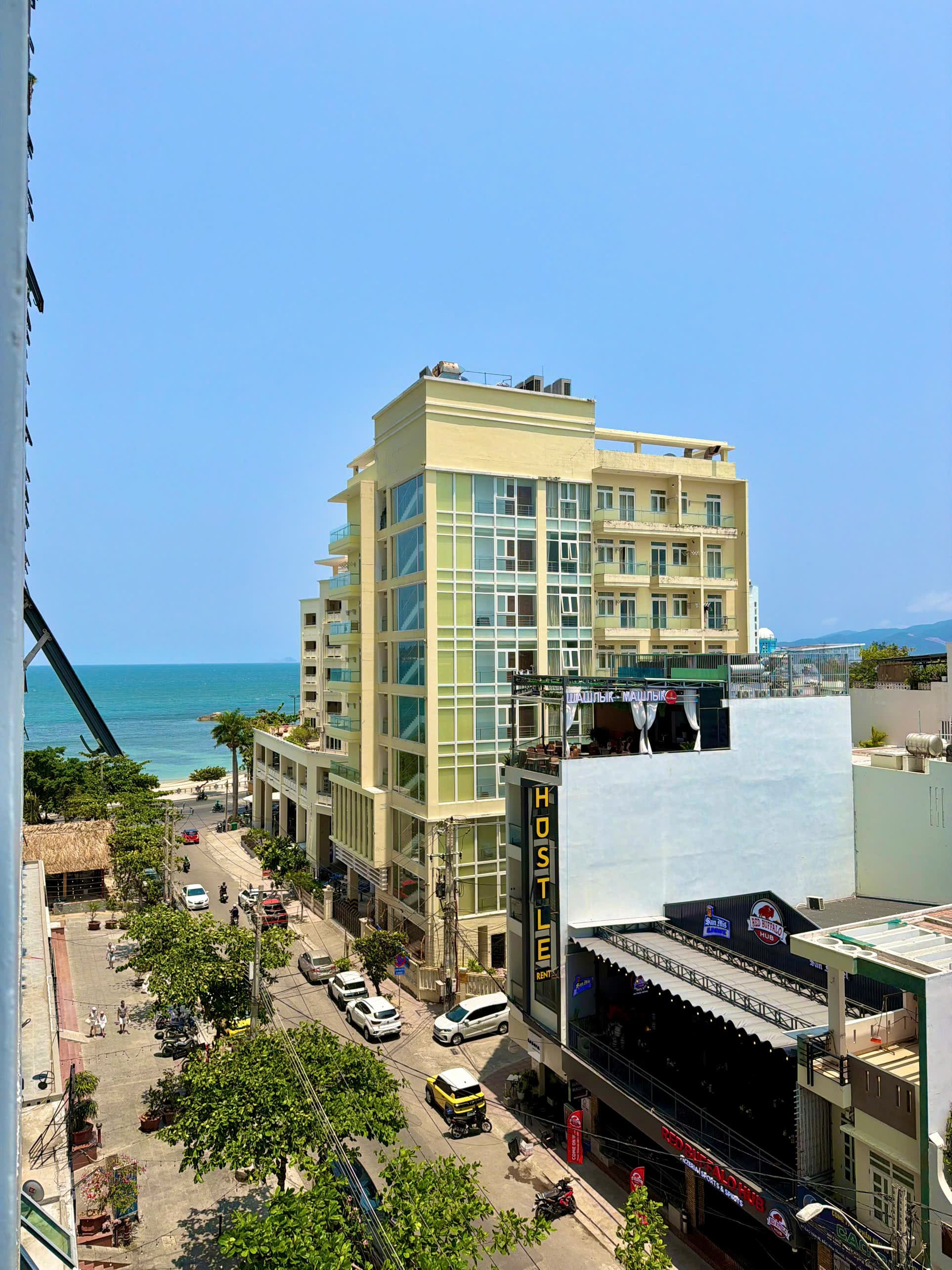 North · Hon Chong 7 photo
