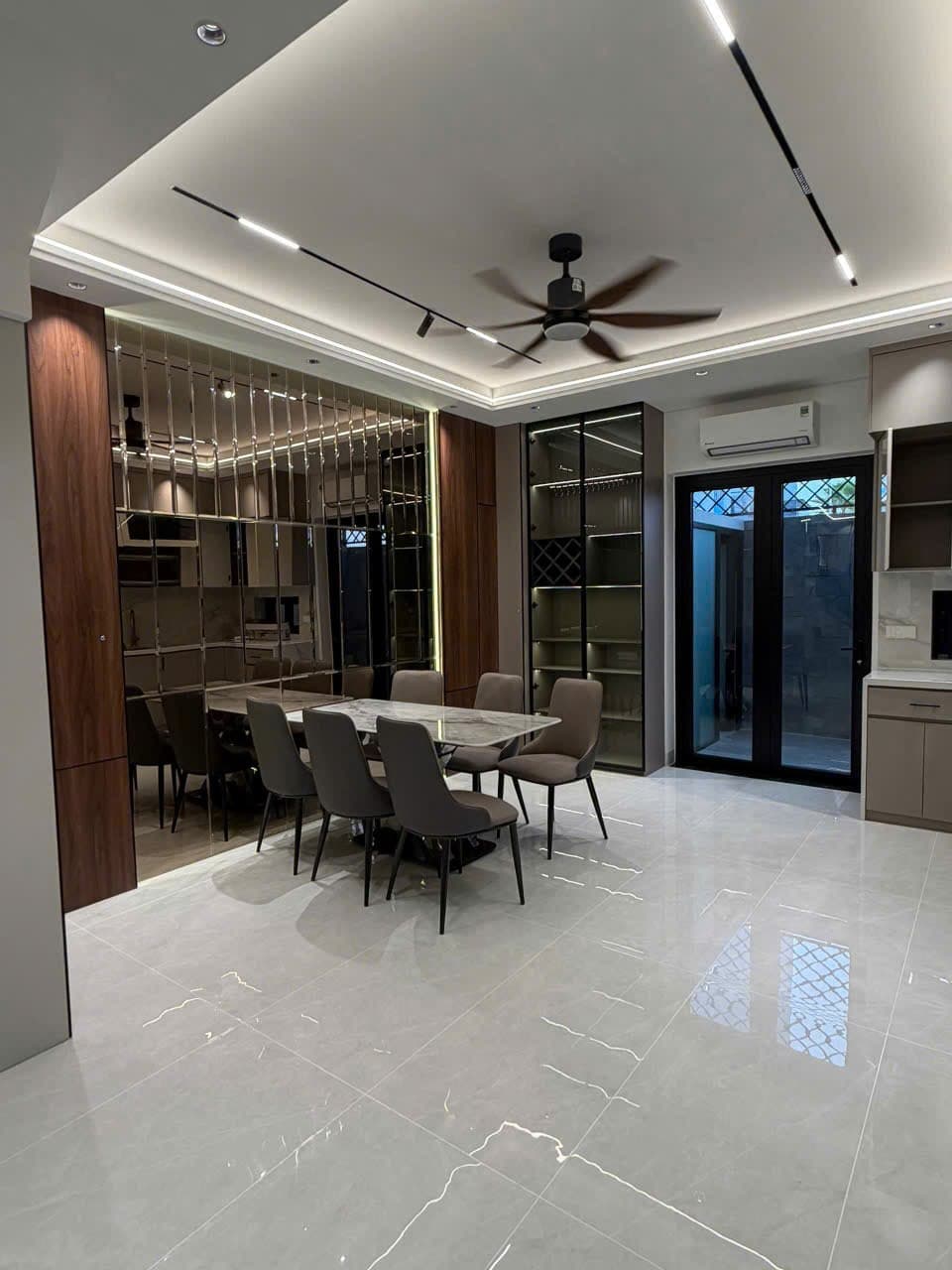 Vinh Diem Trung · VCN 20 photo