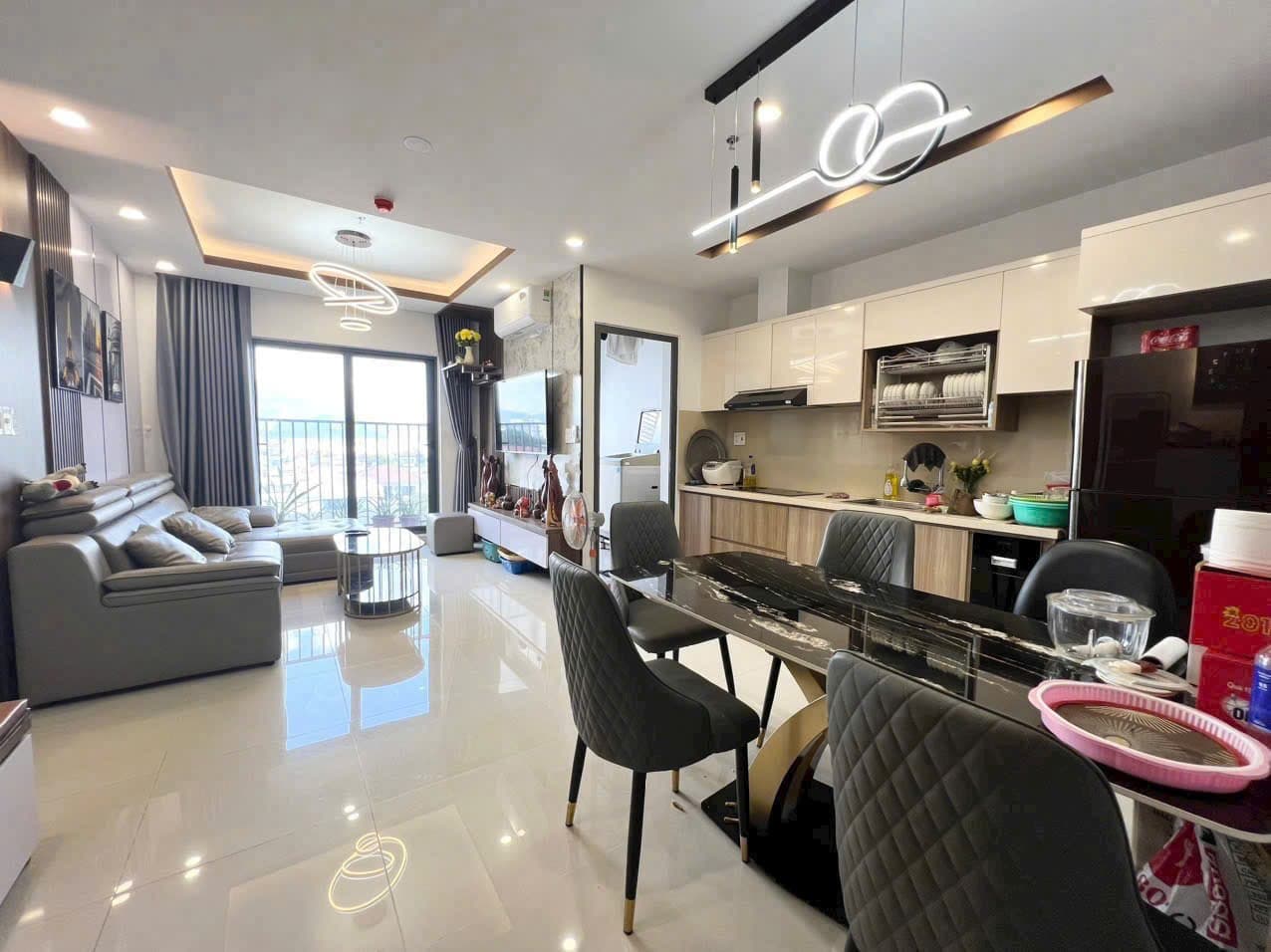 빈디엠쭝 CT9 아파트 2침실 75㎡ 사진 5 |  |