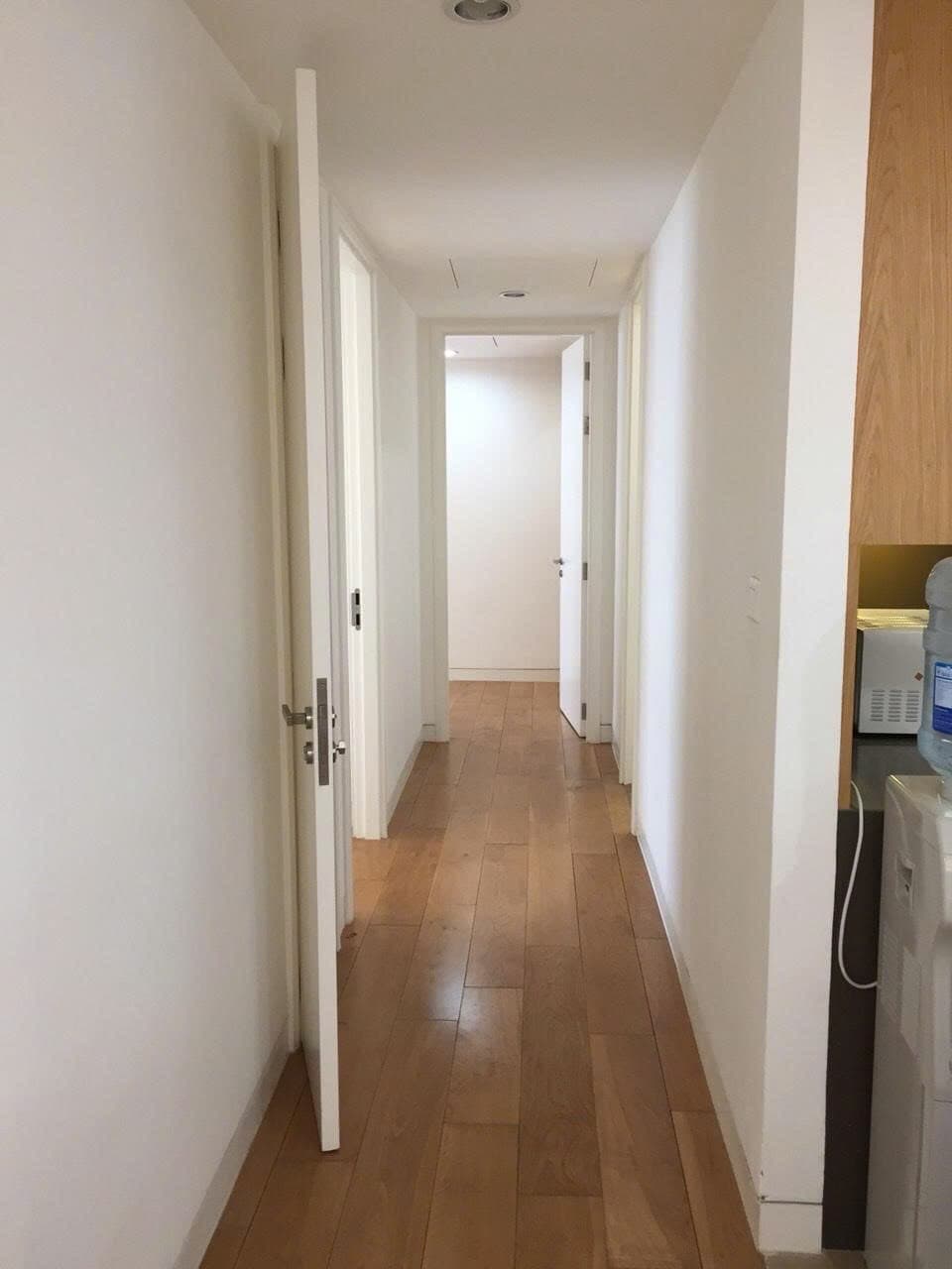 IPH 아파트 방 3개 145㎡ 풀옵션 월세 사진 4 |  |